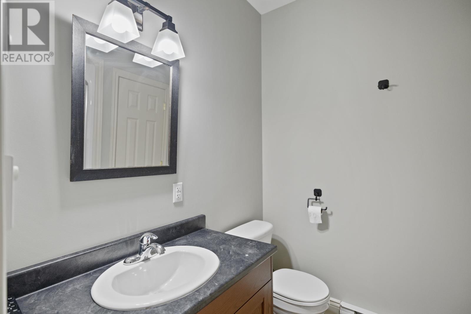 #302 111 Richmond Street - Image 23