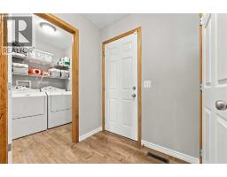 2 Cimarron Grove Bay, Okotoks, AB T1S2H3 Photo 16