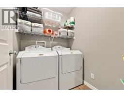 2 Cimarron Grove Bay, Okotoks, AB T1S2H3 Photo 17