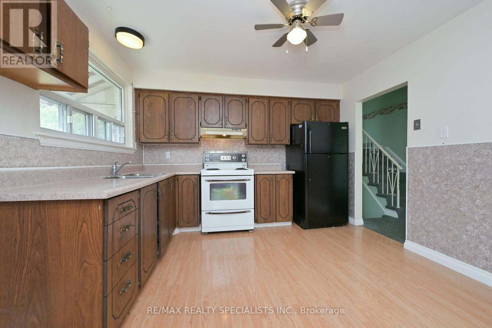 38 ALGONQUIN BOULEVARD - 7