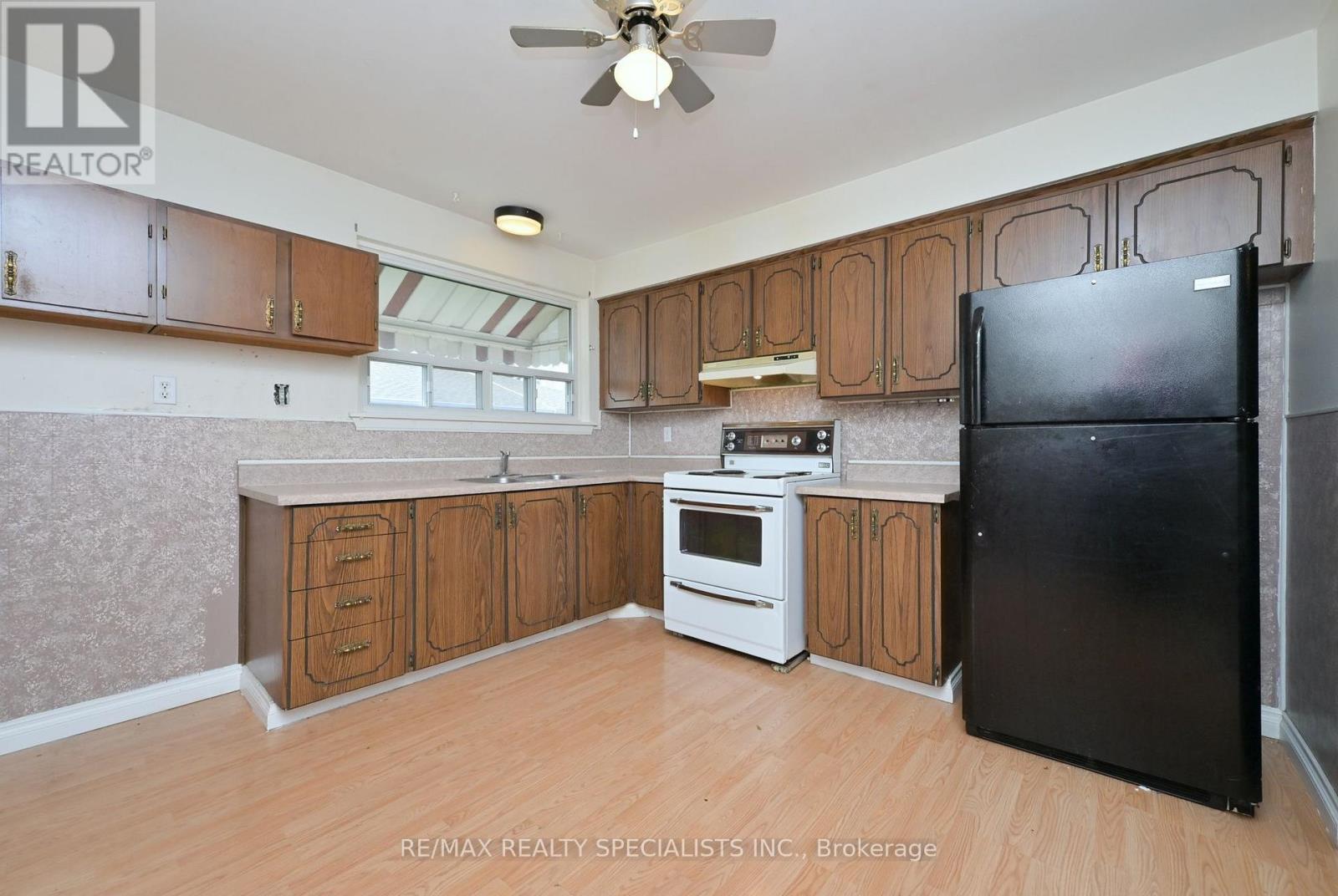38 ALGONQUIN BOULEVARD - Image 10