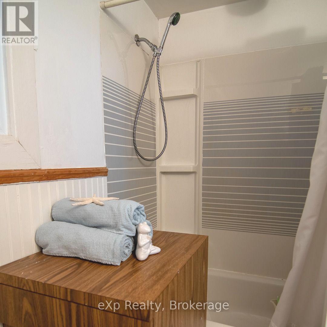 299 MALLORY BEACH ROAD - Image 14