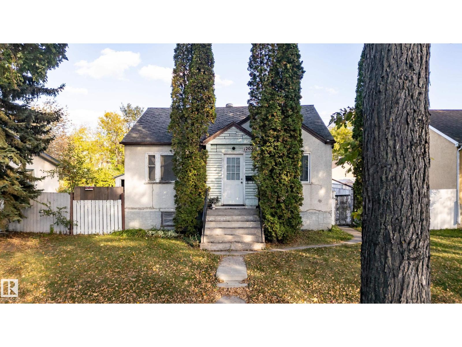 12023 67 ST NW - 1