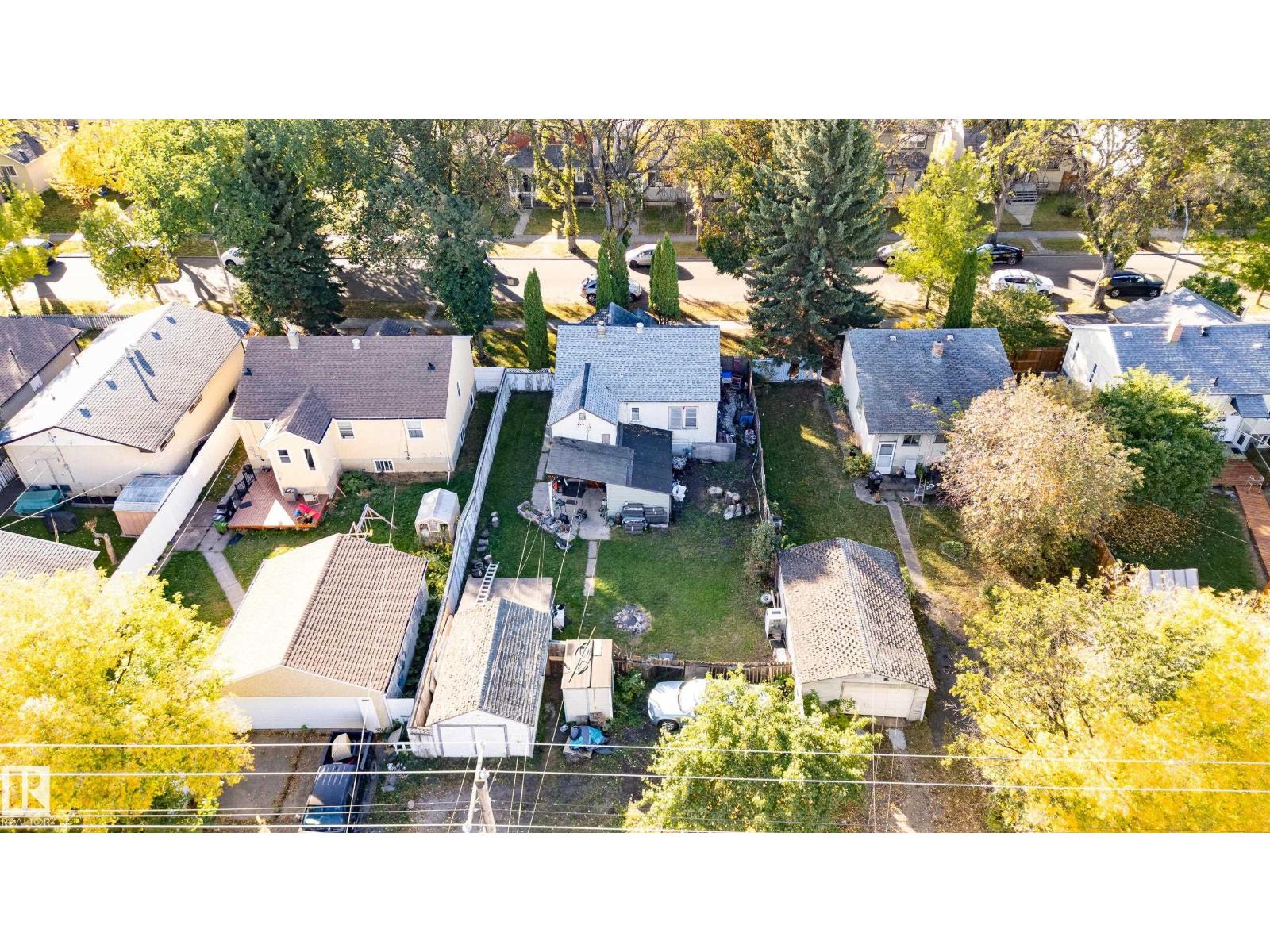 12023 67 ST NW - Image 6