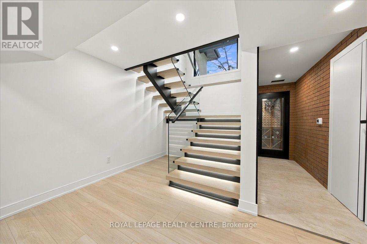 116 Elmcrest Road, Toronto, ON photo 29