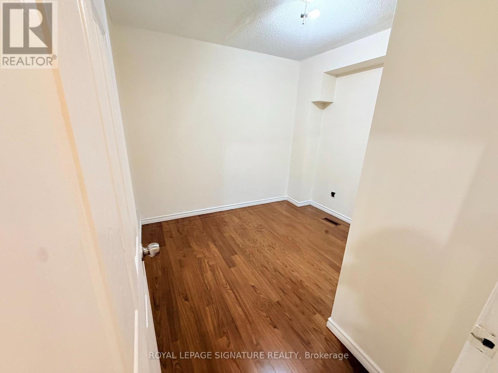 32 Madison Street, Brampton, ON photo 26