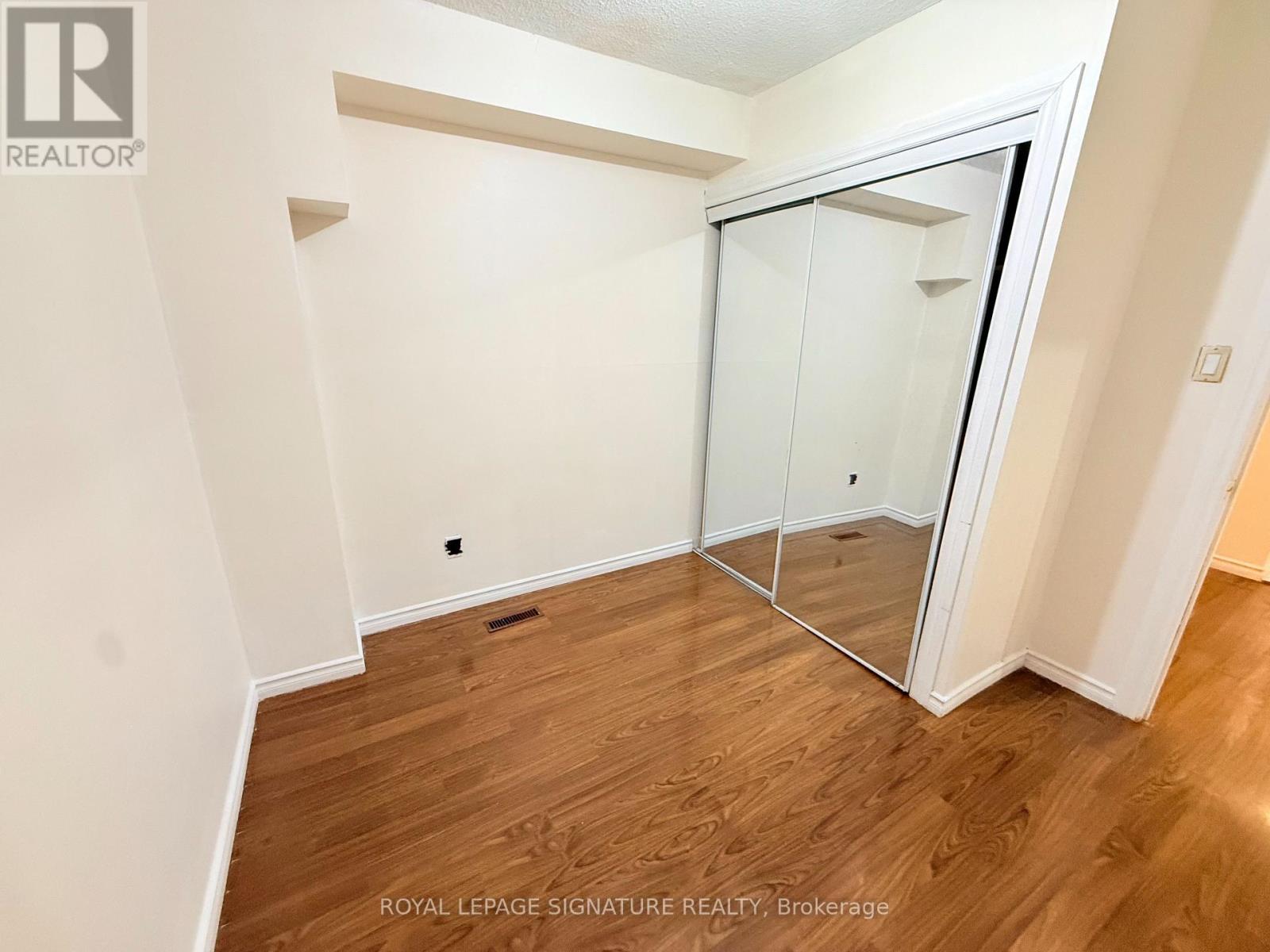 32 Madison Street, Brampton, ON photo 27