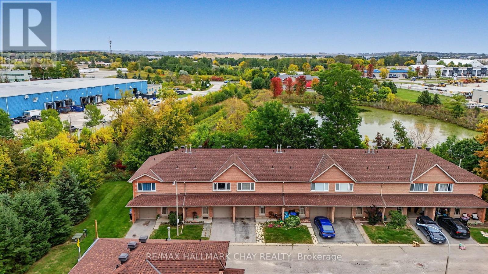 55 RIVERLEY LANE - 39
