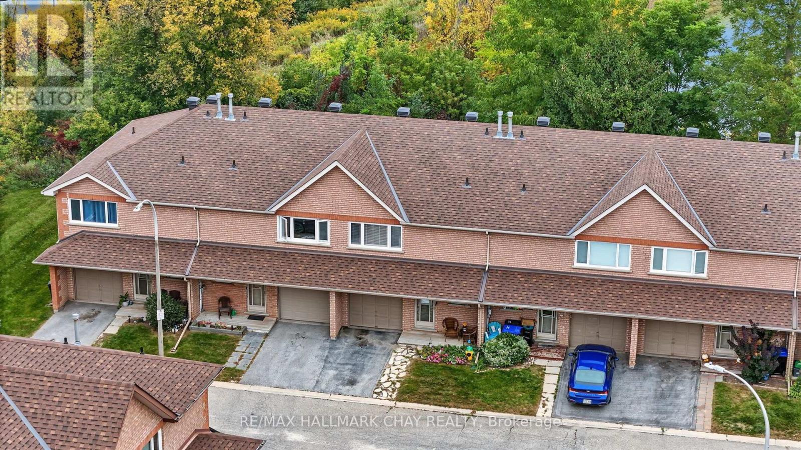 55 RIVERLEY LANE - 38