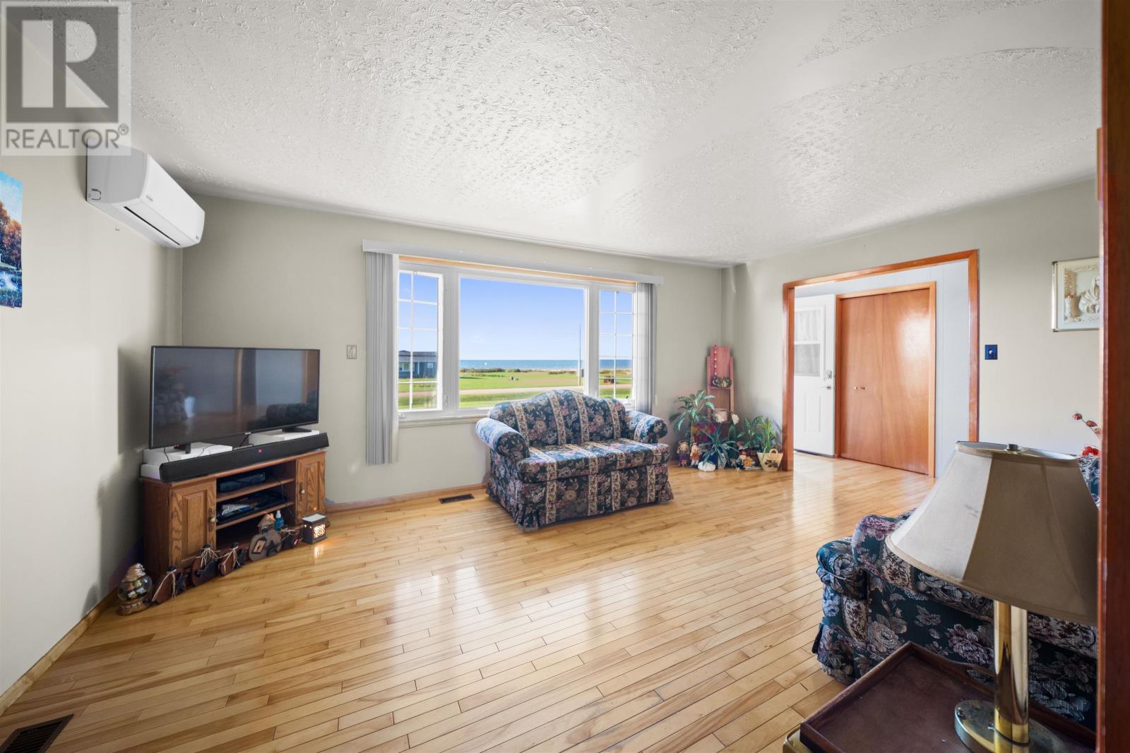 12122 Rte 14 - Image 16