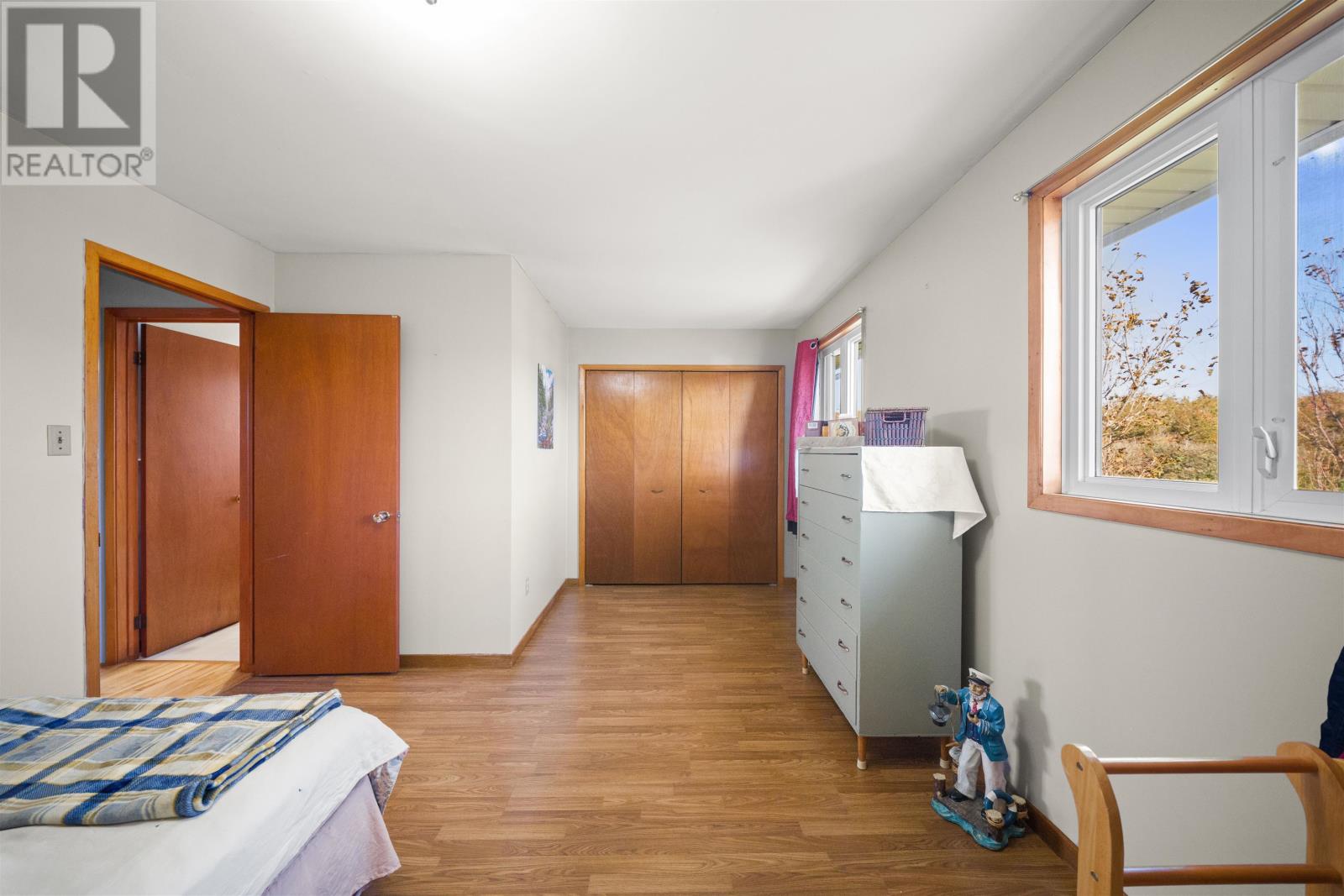 12122 Rte 14 - Image 19