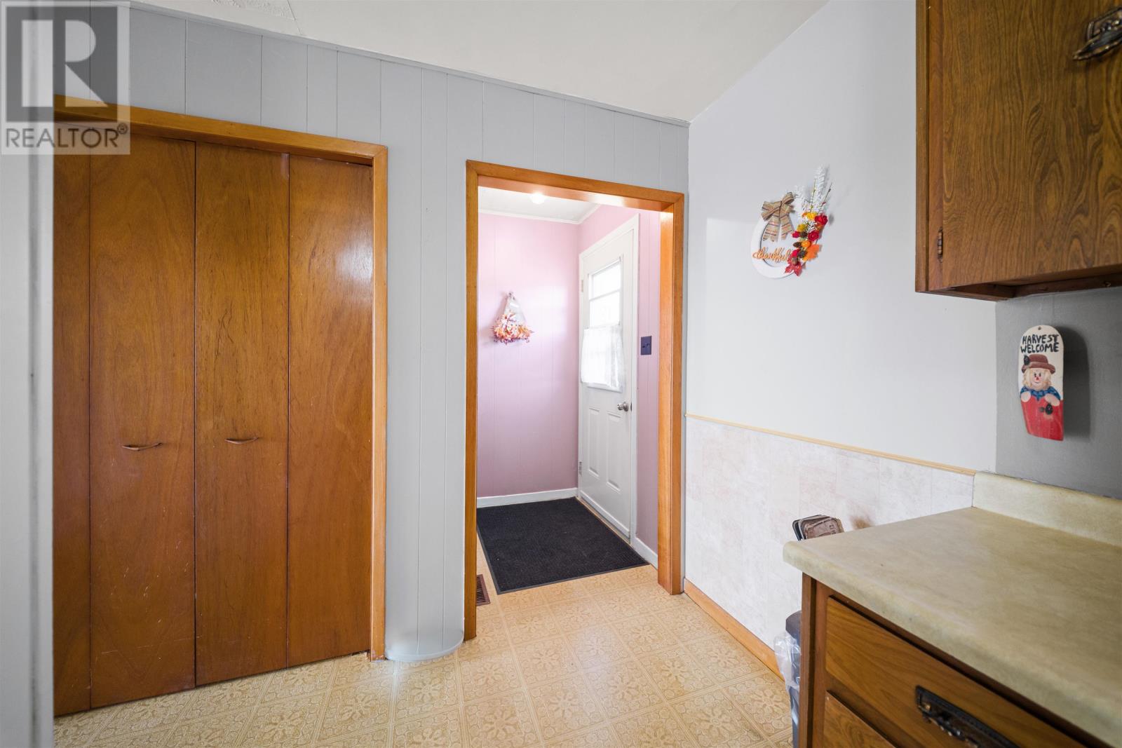 12122 Rte 14 - Image 5