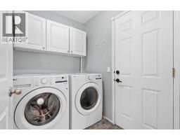 222 Douglas Ridge Circle Se, Calgary, AB T2Z3C4 Photo 21