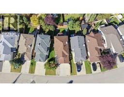 222 Douglas Ridge Circle Se, Calgary, AB T2Z3C4 Photo 36