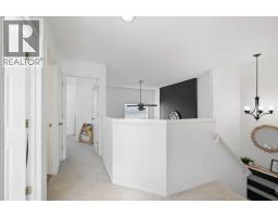 222 Douglas Ridge Circle Se, Calgary, AB T2Z3C4 Photo 22
