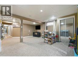 222 Douglas Ridge Circle Se, Calgary, AB T2Z3C4 Photo 30