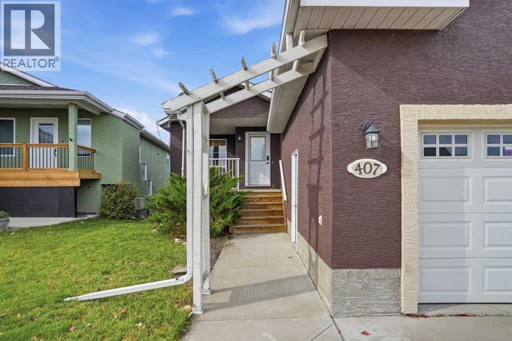 407 Lineham Acres Bay NW - 2