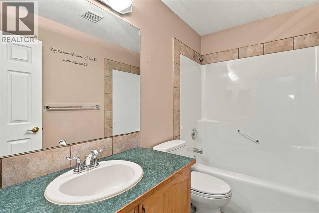 407 Lineham Acres Bay NW - 28