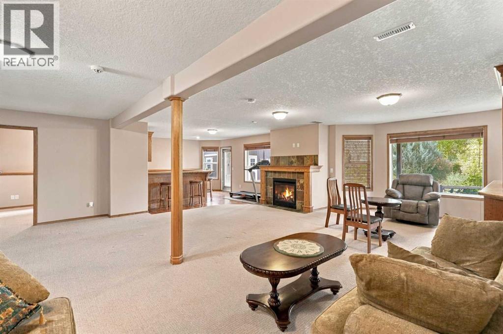 407 Lineham Acres Bay NW - 32