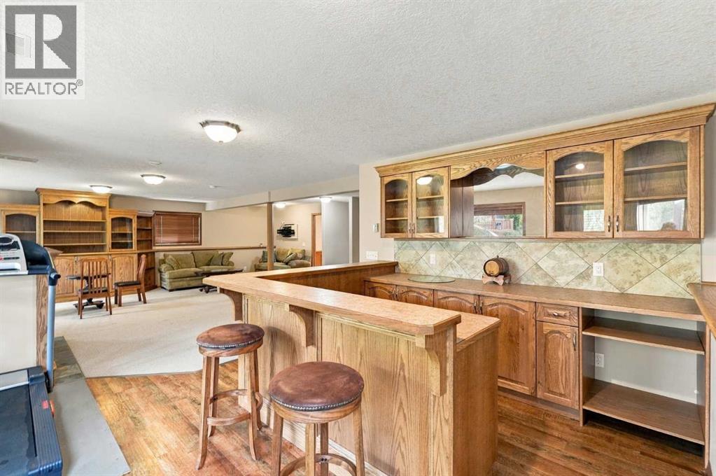 407 Lineham Acres Bay NW - 35