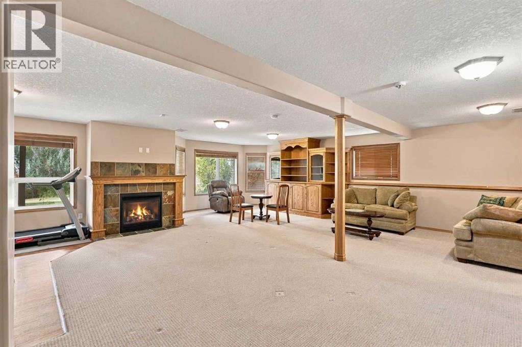 407 Lineham Acres Bay NW - 38