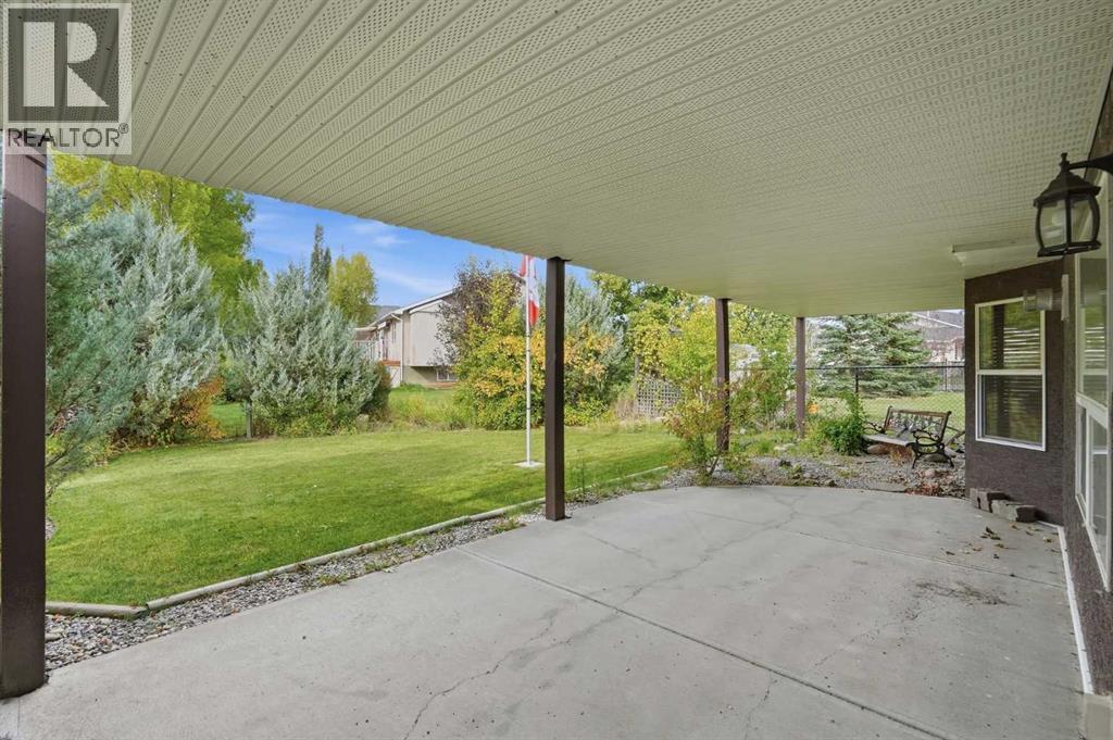 407 Lineham Acres Bay NW - 47