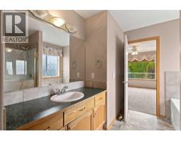 407 Lineham Acres Bay NW - photo 24