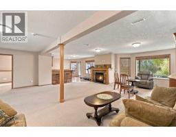 407 Lineham Acres Bay NW - photo 32