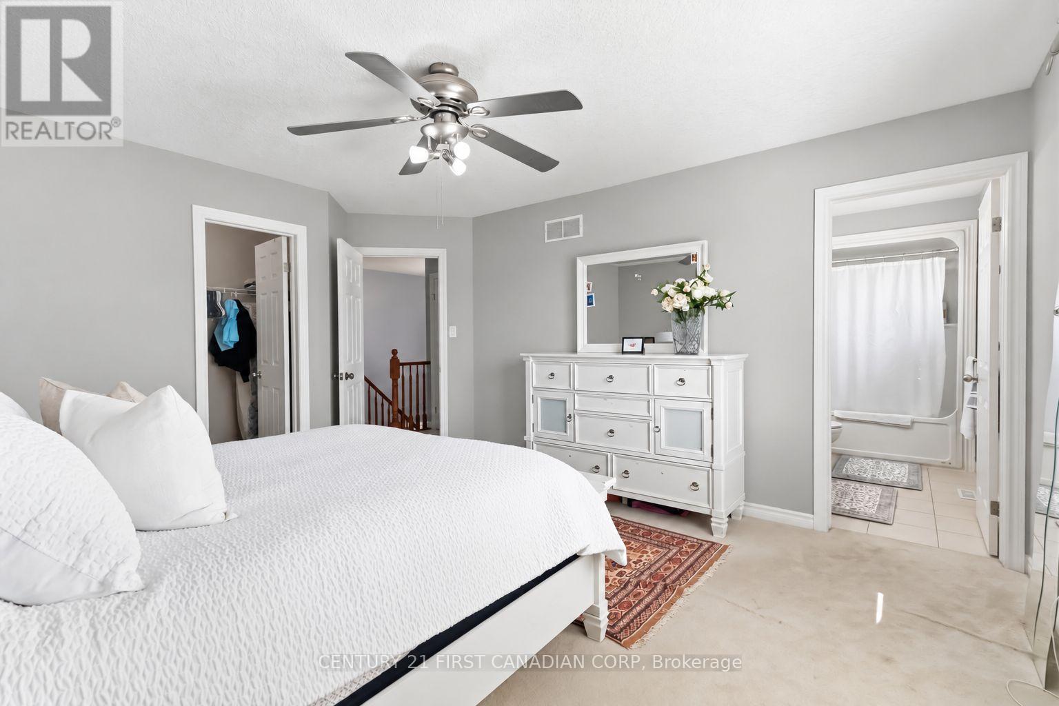 600 Hyde Park Road — photo 26