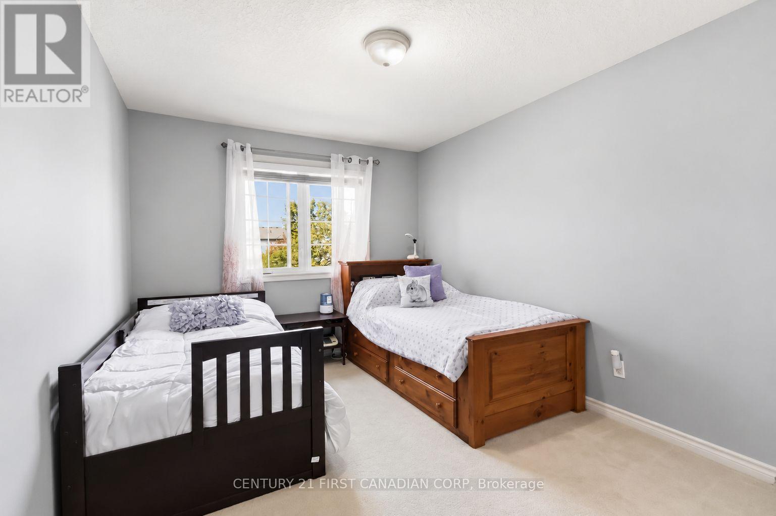 600 Hyde Park Road — photo 18