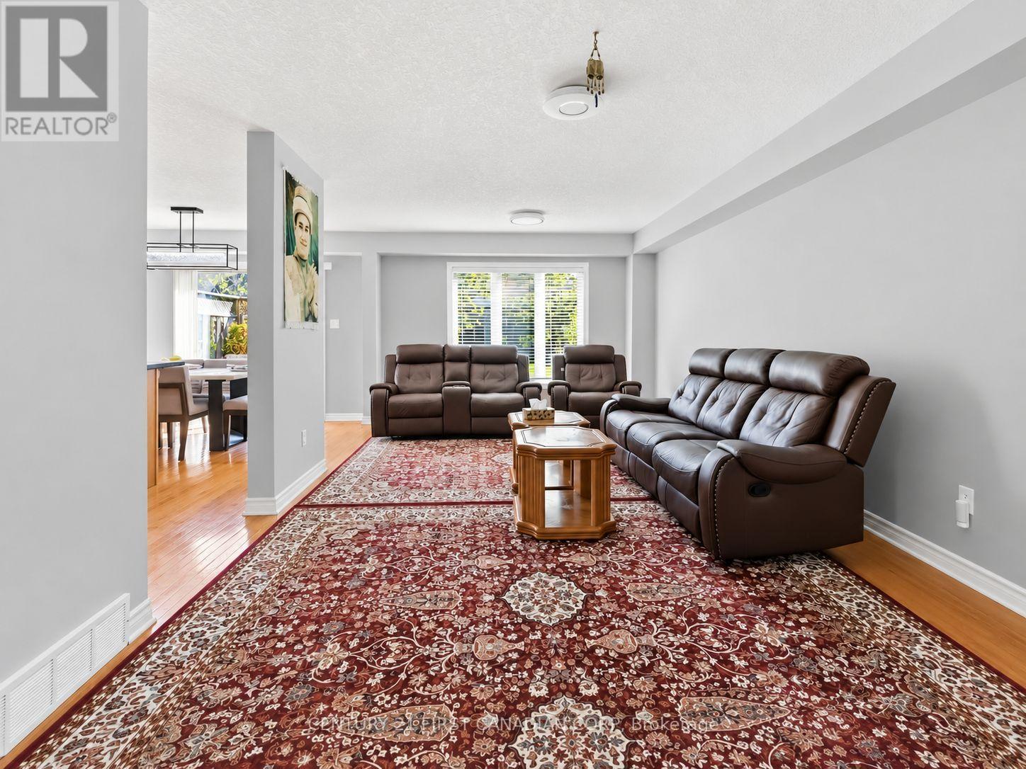 600 Hyde Park Road — photo 7