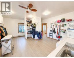 Foyer - 456 Lakeview Road, Invermere, BC V0A1K3 Photo 20