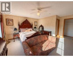 456 Lakeview Road, Invermere, BC V0A1K3 Photo 37
