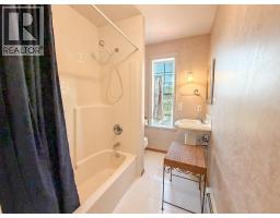 456 Lakeview Road, Invermere, BC V0A1K3 Photo 46