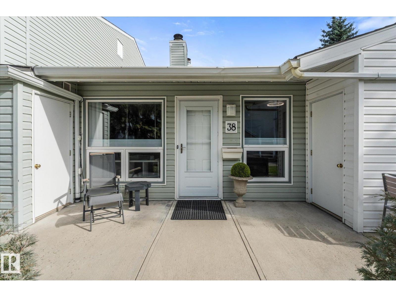 #38 2115 118 ST NW - 3