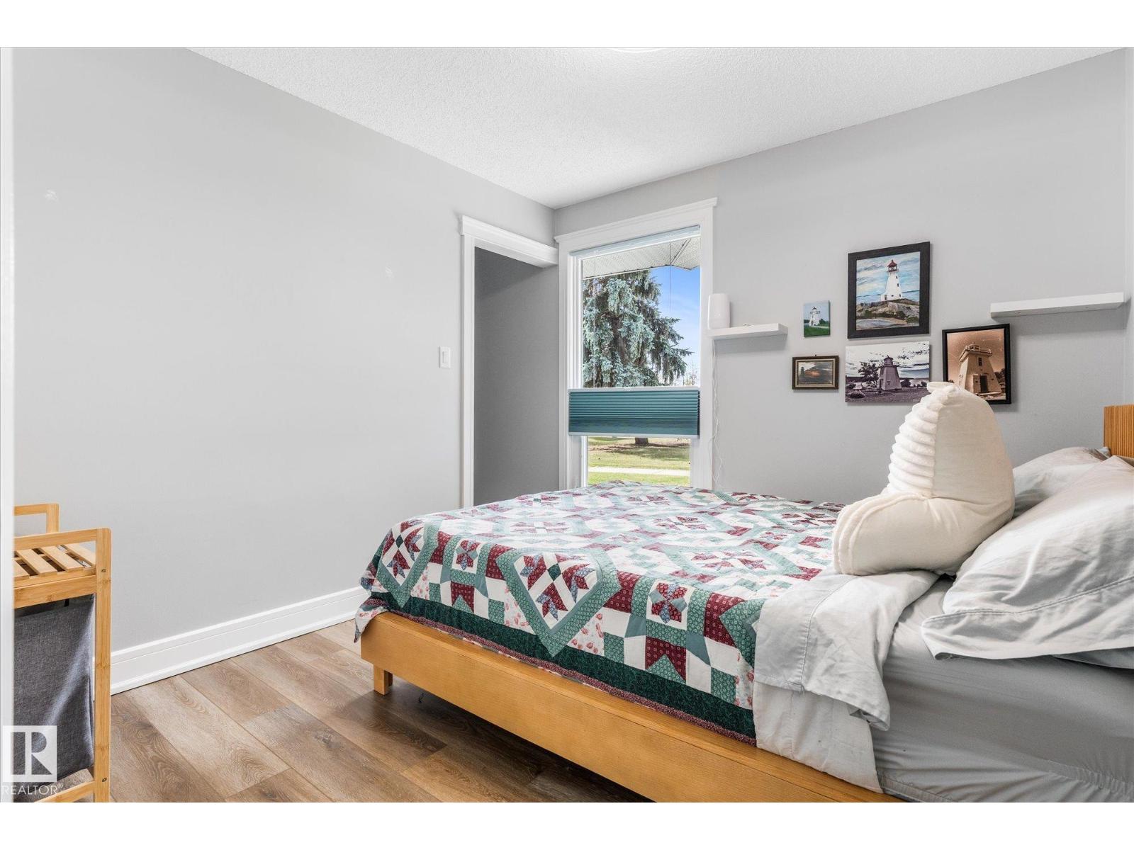 #38 2115 118 ST NW - 34
