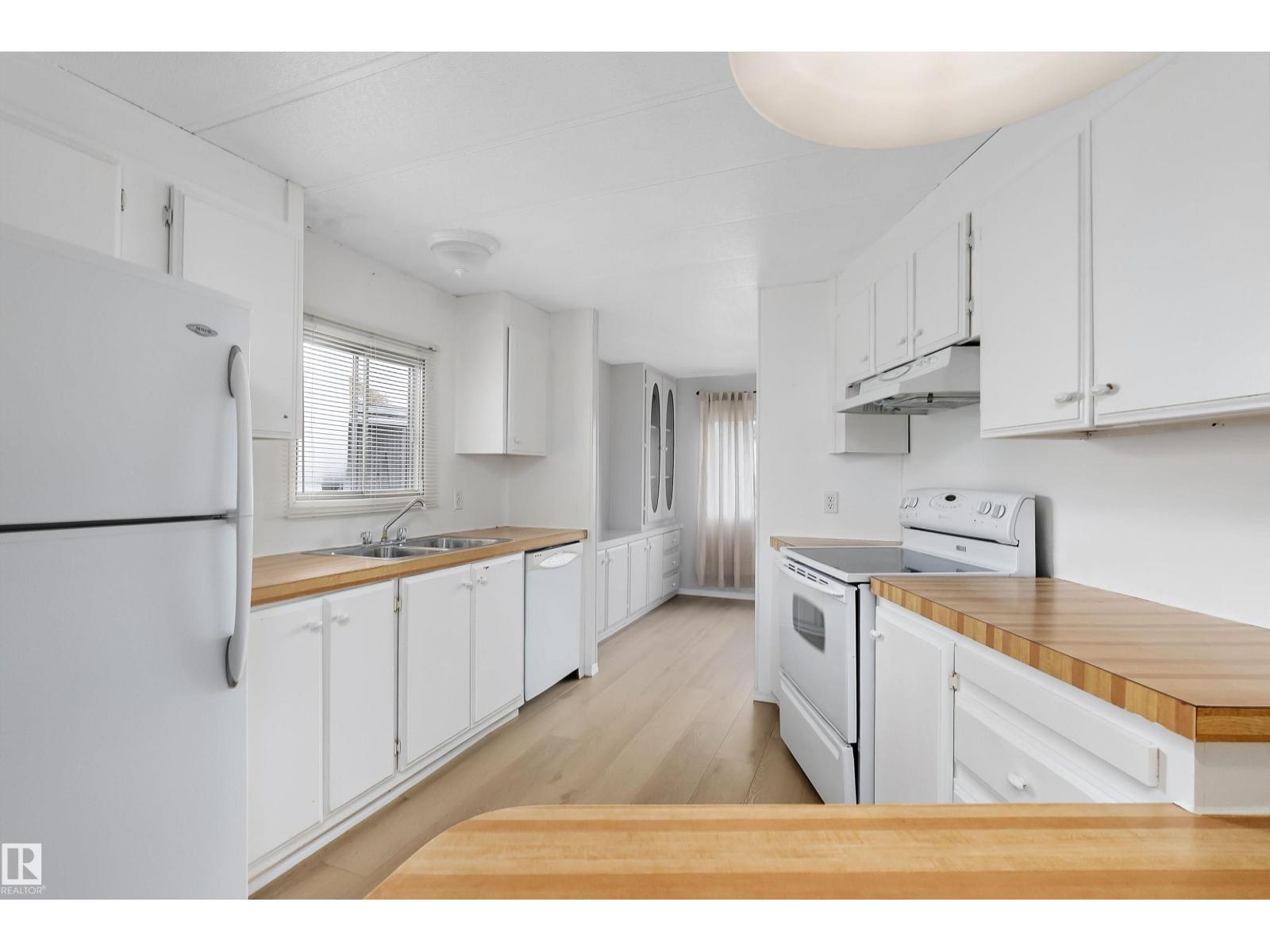#39 12604 153 AV NW - Image 6