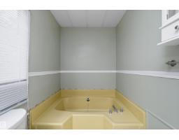 #39 12604 153 Av Nw, Edmonton, AB T5X4M7 Photo 22
