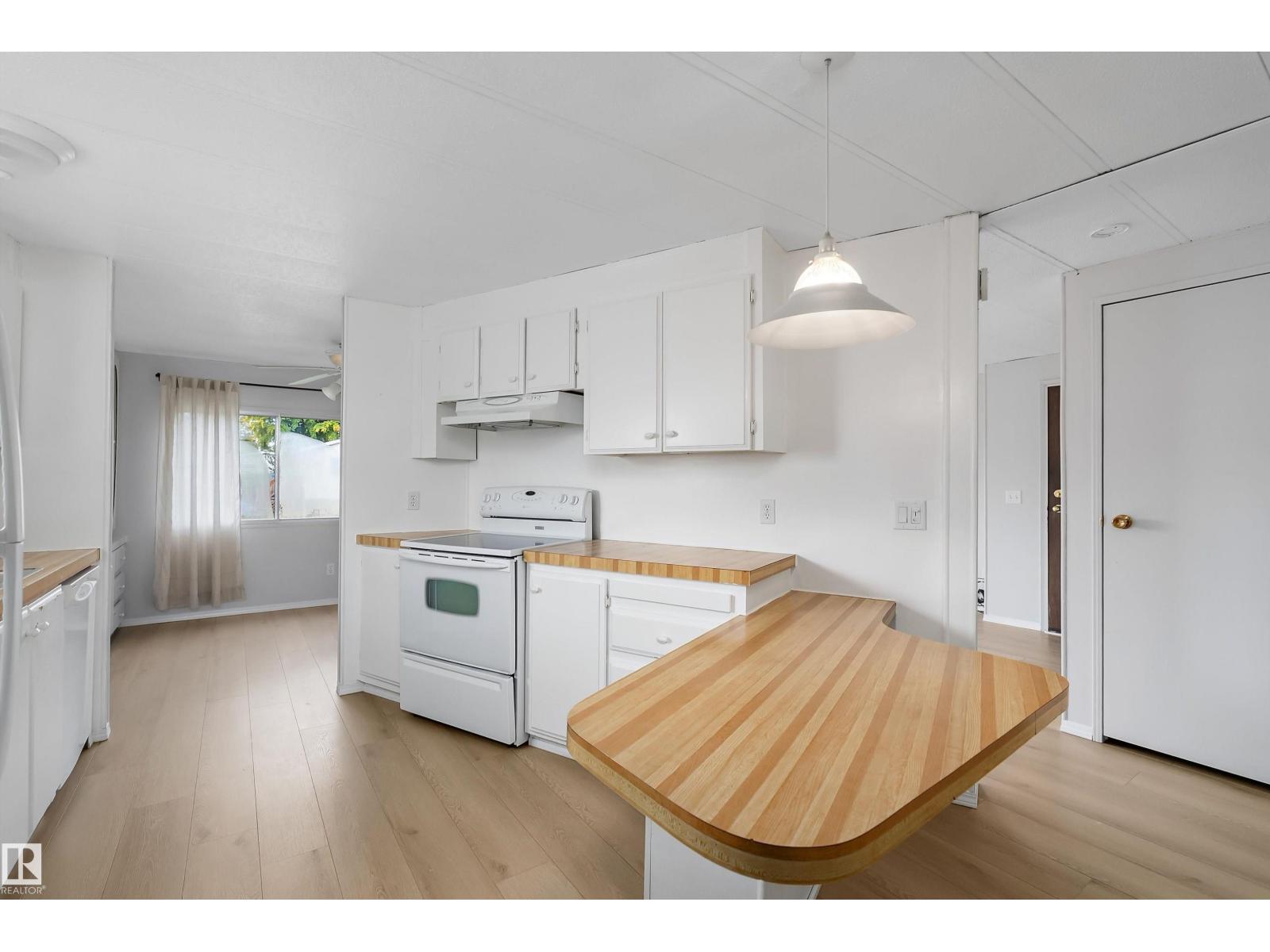 #39 12604 153 AV NW - 5