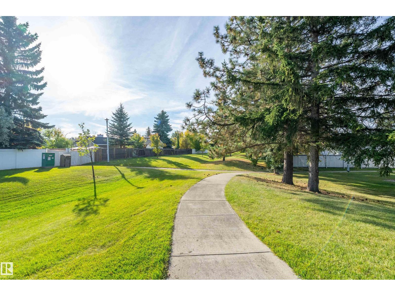 #39 12604 153 AV NW - 34