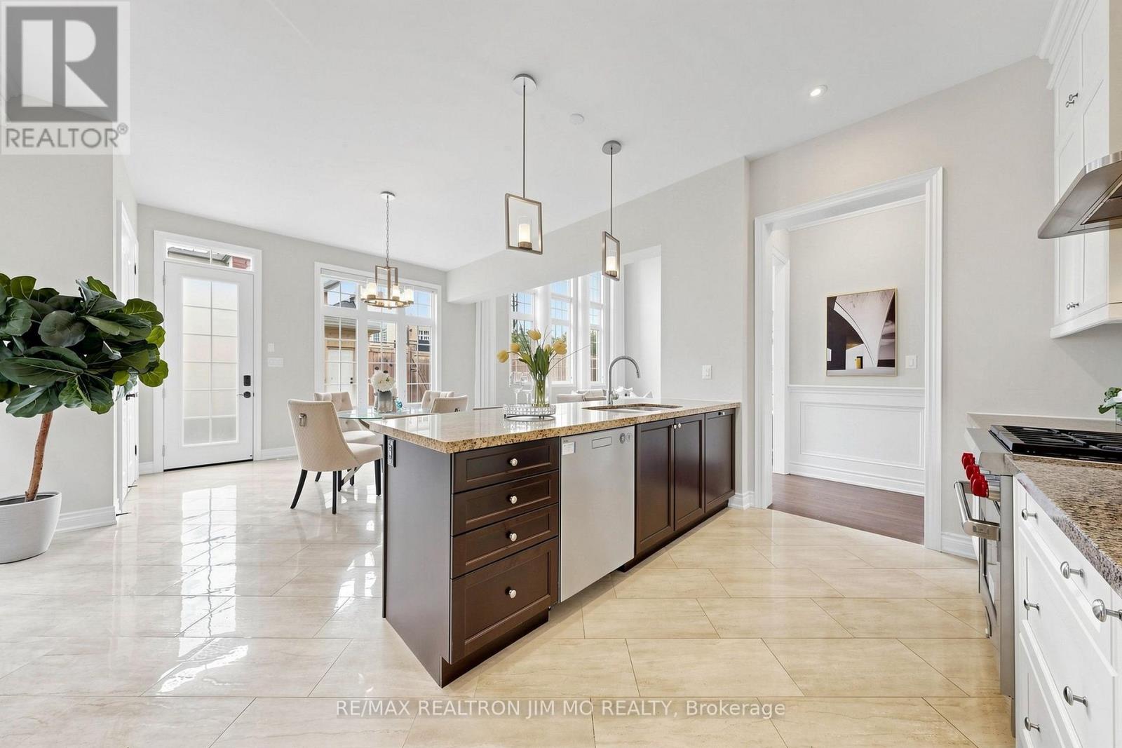 18 Tralee Court, Markham, ON photo 15