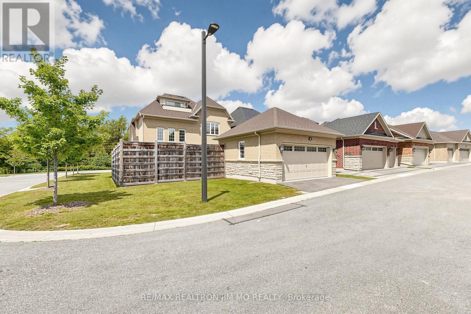 18 Tralee Court, Markham, ON photo 42