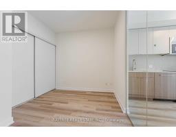 414 - 840 St Clair Avenue W, Toronto, ON M6C1C1 Photo 14