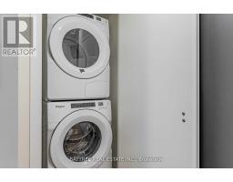 414 - 840 St Clair Avenue W, Toronto, ON M6C1C1 Photo 17