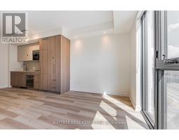 414 - 840 St Clair Avenue W, Toronto, ON M6C1C1 Photo 6