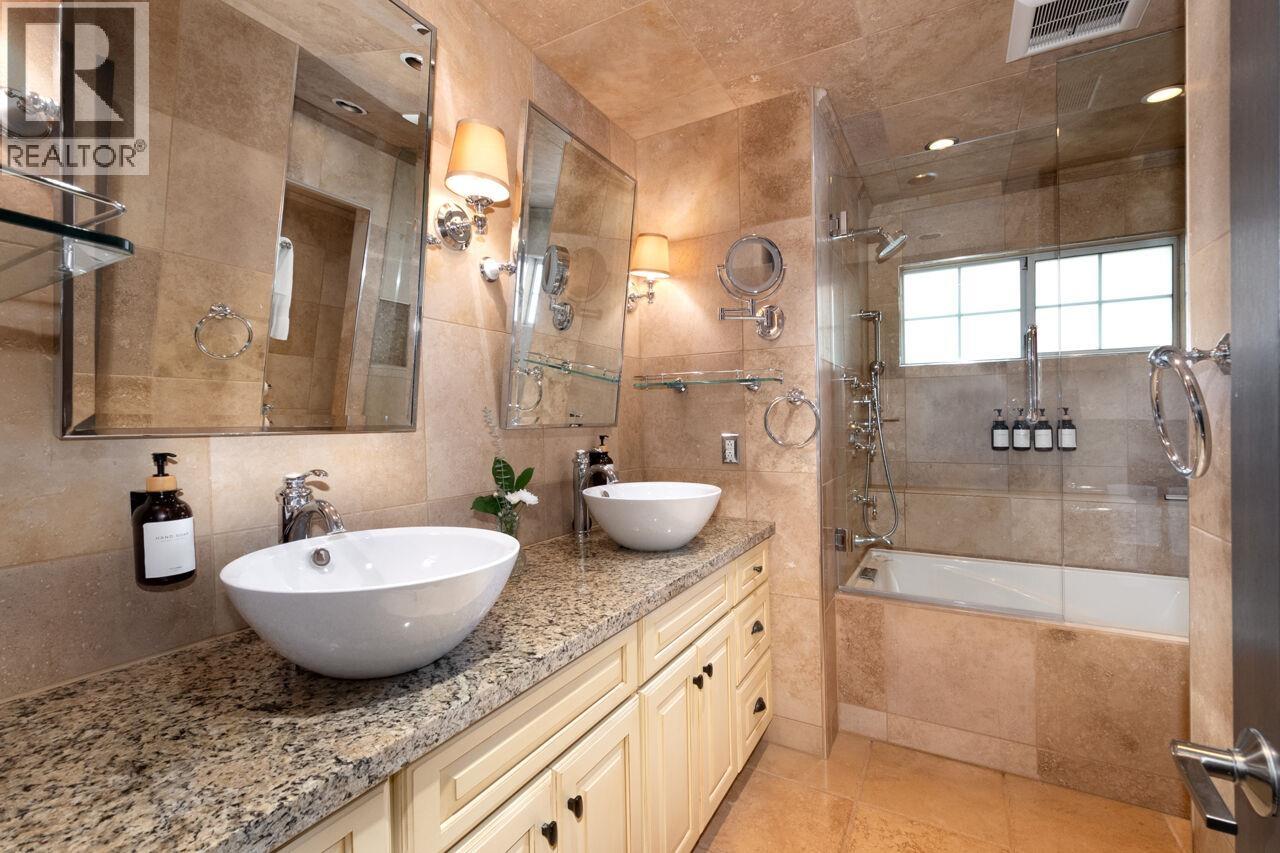 39 3939 INDIAN RIVER DRIVE, North Vancouver