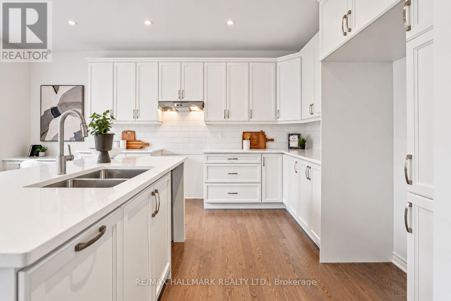 3113 IRETON STREET - 17