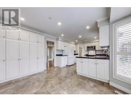2 Craigleith Crescent, Richmond Hill, ON L4E2L5 Photo 16