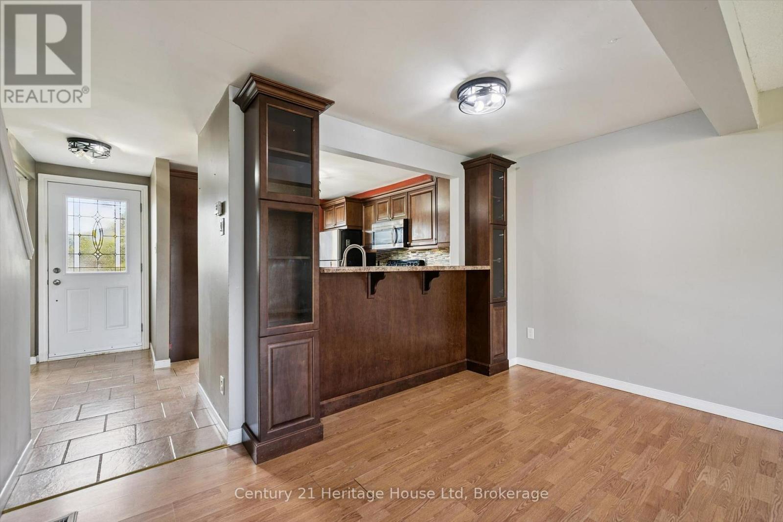 279 STRATHALLAN STREET - Image 12