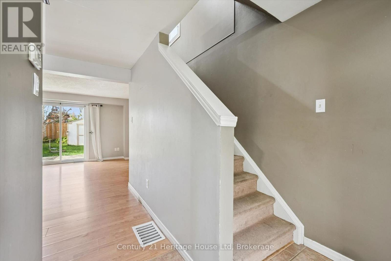 279 STRATHALLAN STREET - 19